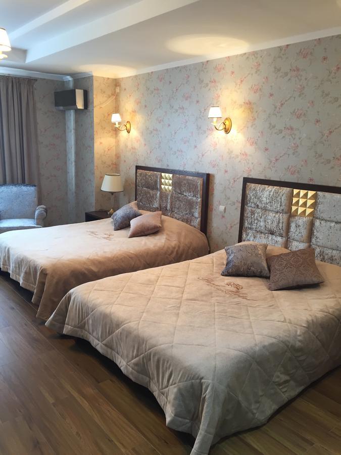 Park Hotel Karaganda Zewnętrze zdjęcie