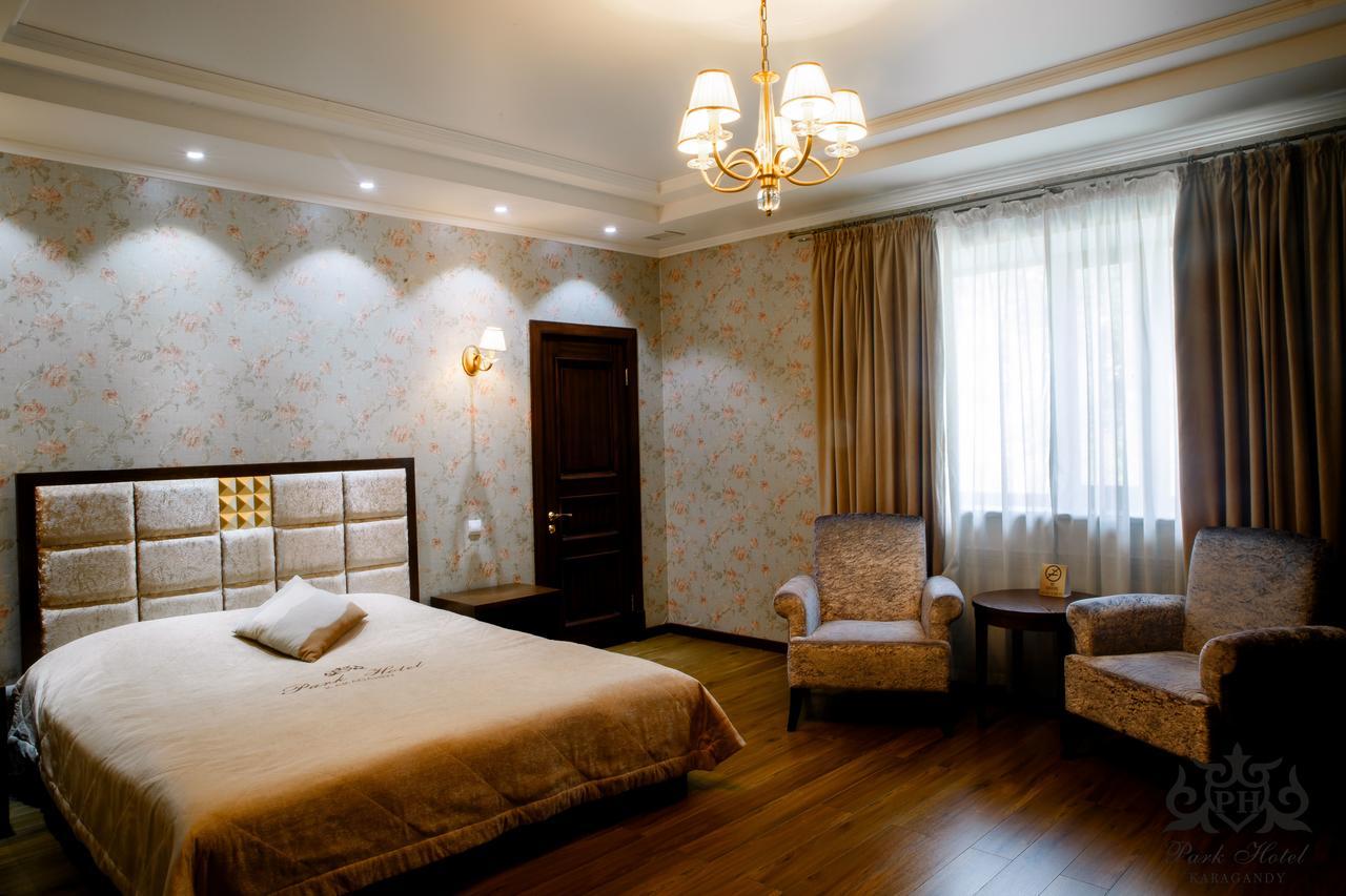 Park Hotel Karaganda Zewnętrze zdjęcie