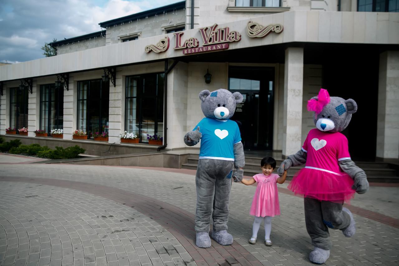 Park Hotel Karaganda Zewnętrze zdjęcie